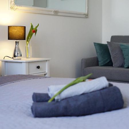 Small Residence - Apartamenty Sienkiewicza Kielce Kültér fotó